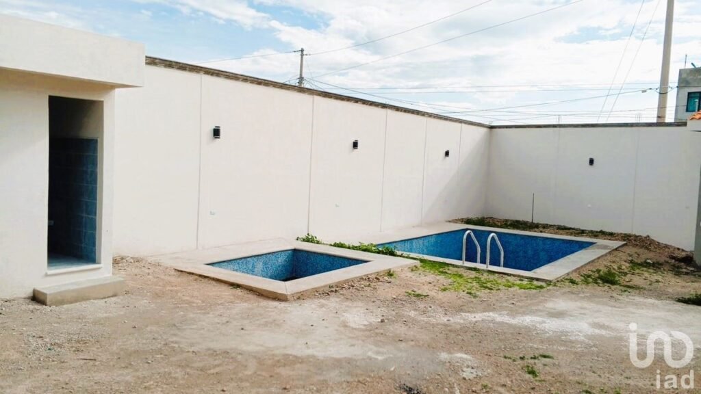 En Venta Residencia en Torija, Por de CU DOS