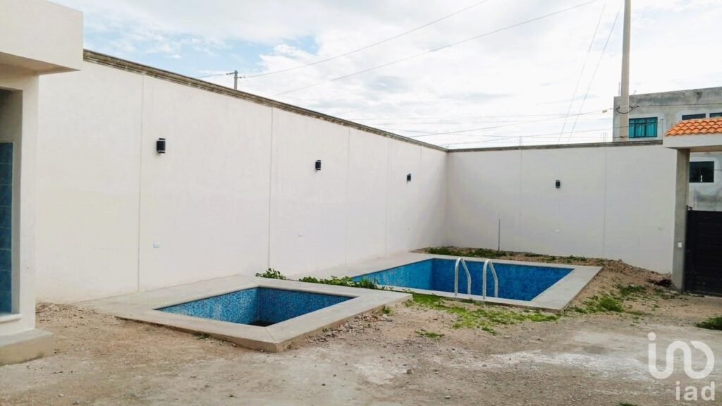 En Venta Residencia en Torija, Por de CU DOS