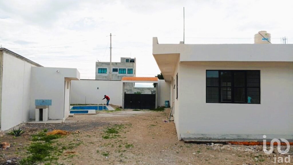 En Venta Residencia en Torija, Por de CU DOS