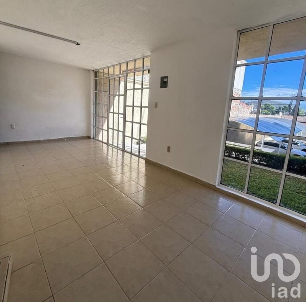 Rento Oficinas Con Estacionamiento Para 15 Autos