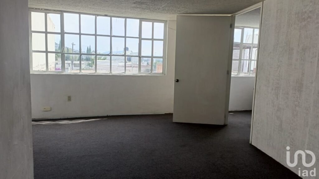 Rento Oficinas Con Estacionamiento Para 15 Autos