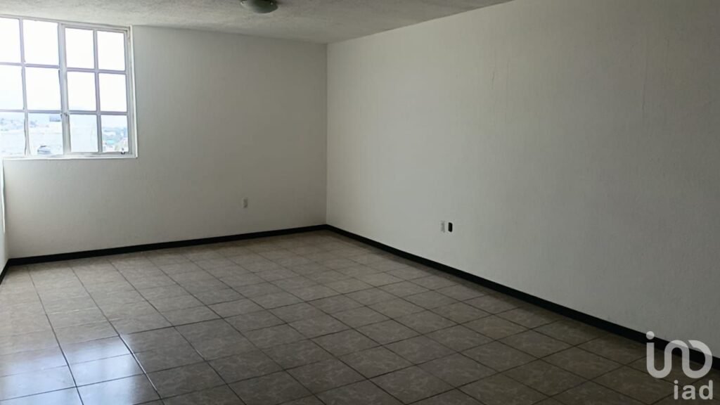 Rento Oficinas Con Estacionamiento Para 15 Autos