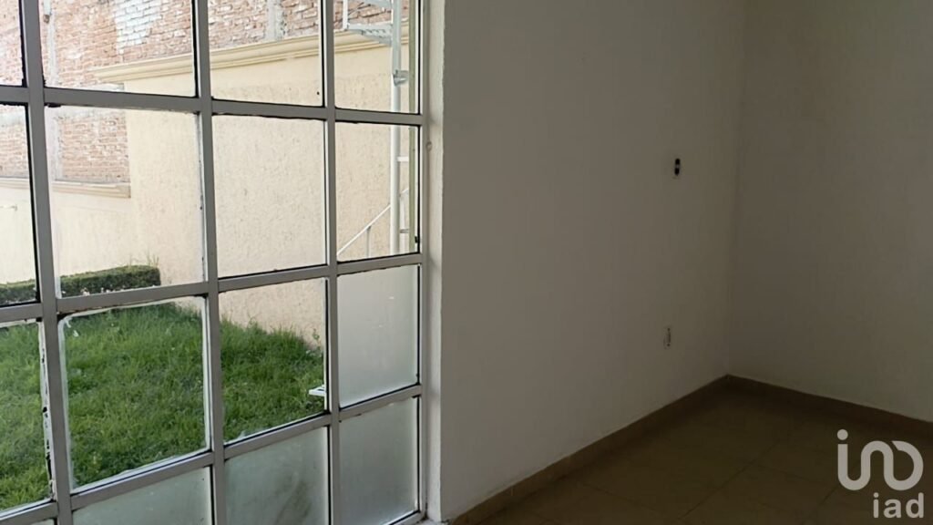 Rento Oficinas Con Estacionamiento Para 15 Autos