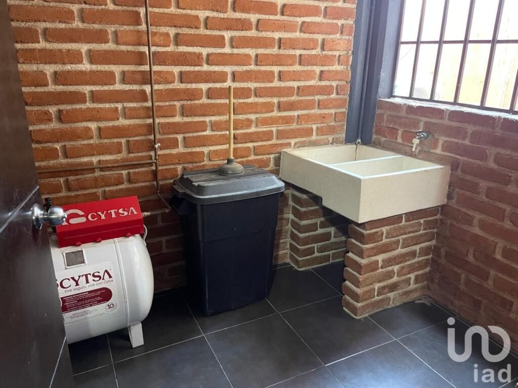 DEPARAMENTO TIPO LOFT EN RENTA CERCA DE LA CALZADA AL SUMIDERO