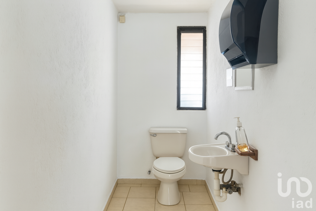 CASA EN RENTA USO COMERCIAL, ESCUELA O CONSULTORIO , BELLAVISTA CUERNAVACA