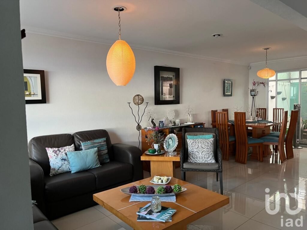 CASA EN CONDOMINIO VILLAS CUERNAVACA II EN VENTA CON ALBERCA EN EMILIANO ZAPATA LOMAS TRUJILLO