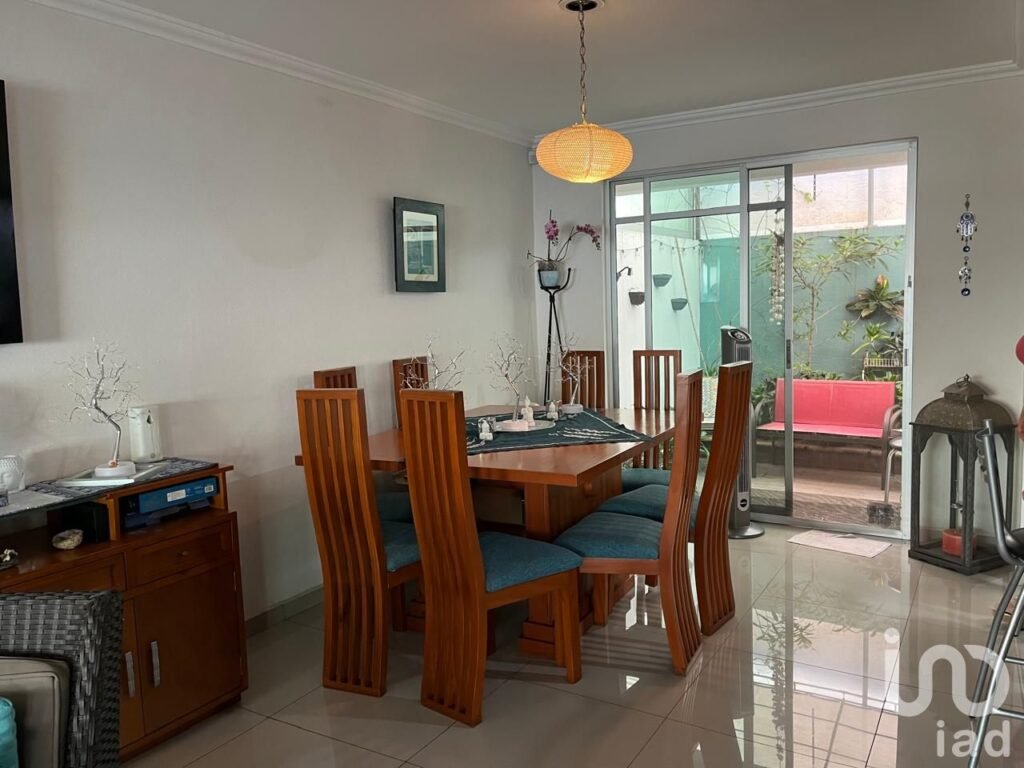 CASA EN CONDOMINIO VILLAS CUERNAVACA II EN VENTA CON ALBERCA EN EMILIANO ZAPATA LOMAS TRUJILLO