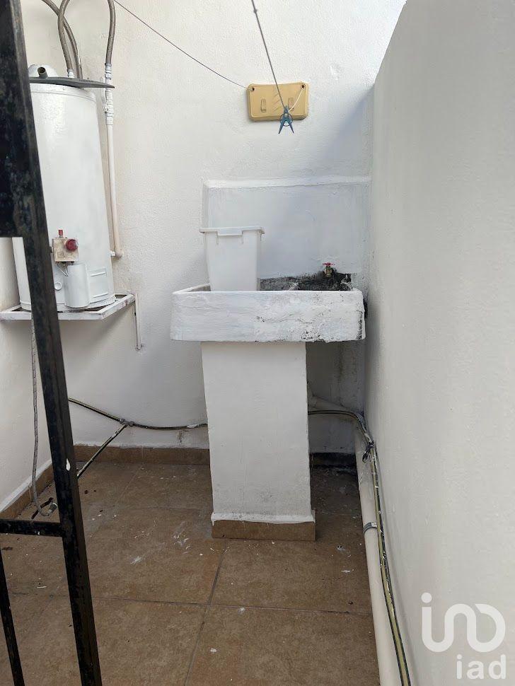 VENTA DE DEPARTAMENTO 2 RECAMARAS A UN COSTADO DE AV. CTM EN FRACC. REAL IBIZA.