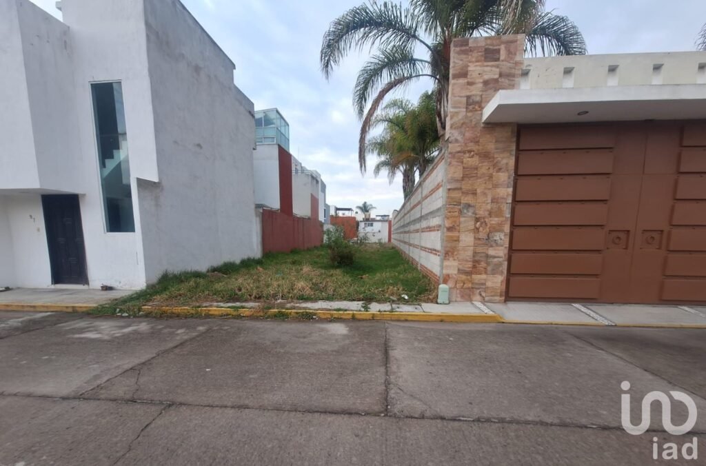 TERRENO EN VENTA  VILLAS EL CARMEN SAN MARTIN TEXMELUCAN PUEBLA