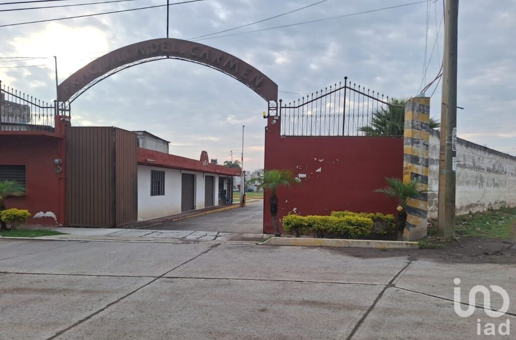 TERRENO EN VENTA  VILLAS EL CARMEN SAN MARTIN TEXMELUCAN PUEBLA