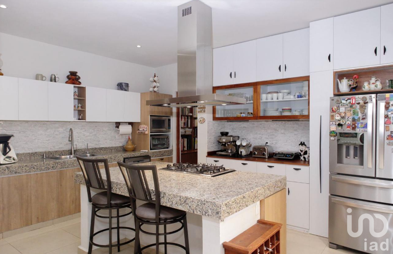 CASA EN VENTA 1 PLANTA EN CONKAL YUCATAN CON PANELES SOLARES