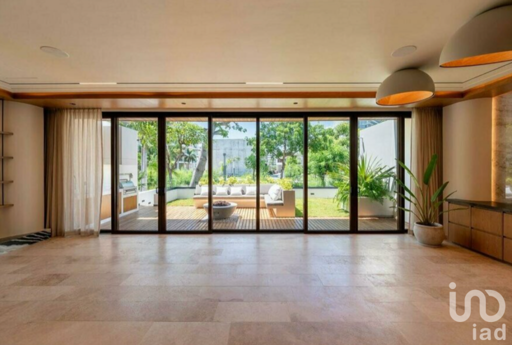 VENTA DE CASA EN ZONA EXCLUSIVA DE PUERTO CANCUN