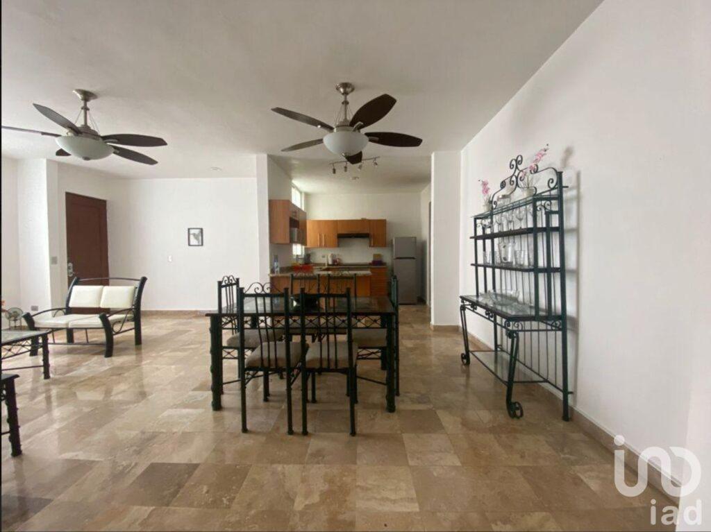 VENTA DE DEPARTAMENTO SOBRE AV TULUM EN CANCUN QUINTANA ROO