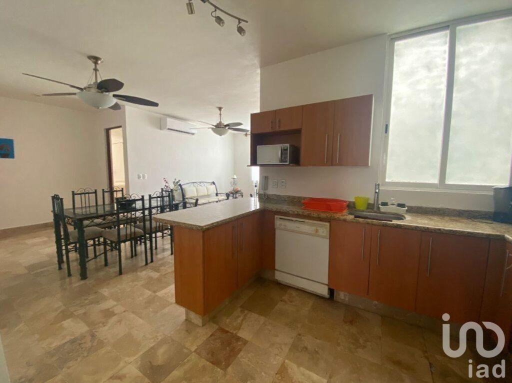VENTA DE DEPARTAMENTO SOBRE AV TULUM EN CANCUN QUINTANA ROO