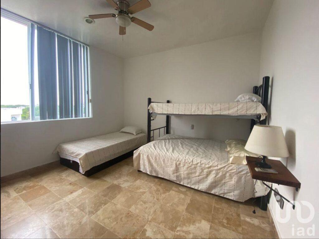 VENTA DE DEPARTAMENTO SOBRE AV TULUM EN CANCUN QUINTANA ROO