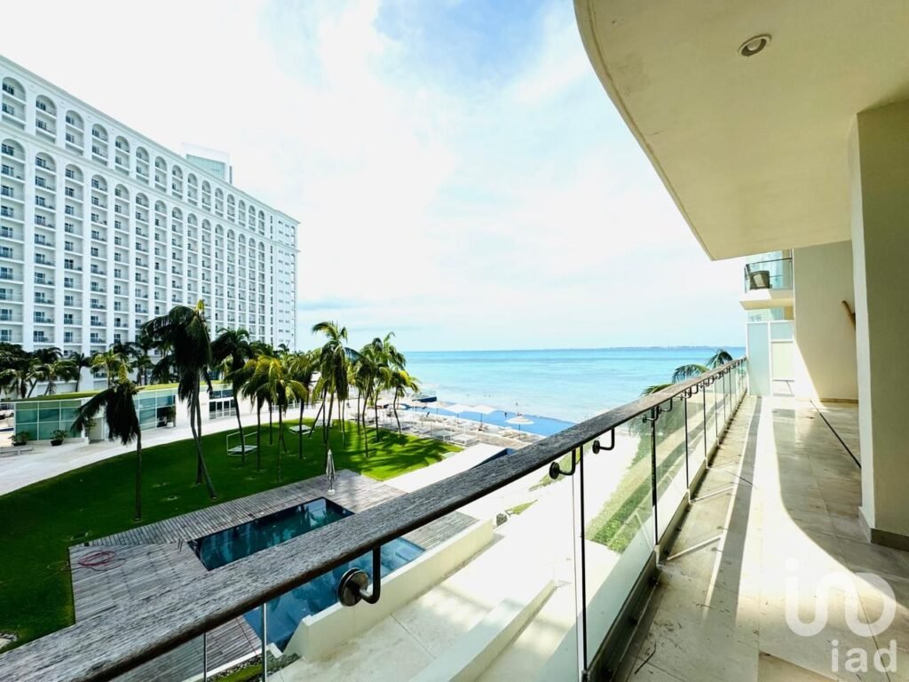 DEPARTAMENTO EN VENTA EN PUNTA CANCUN , ZONA HOTELERA