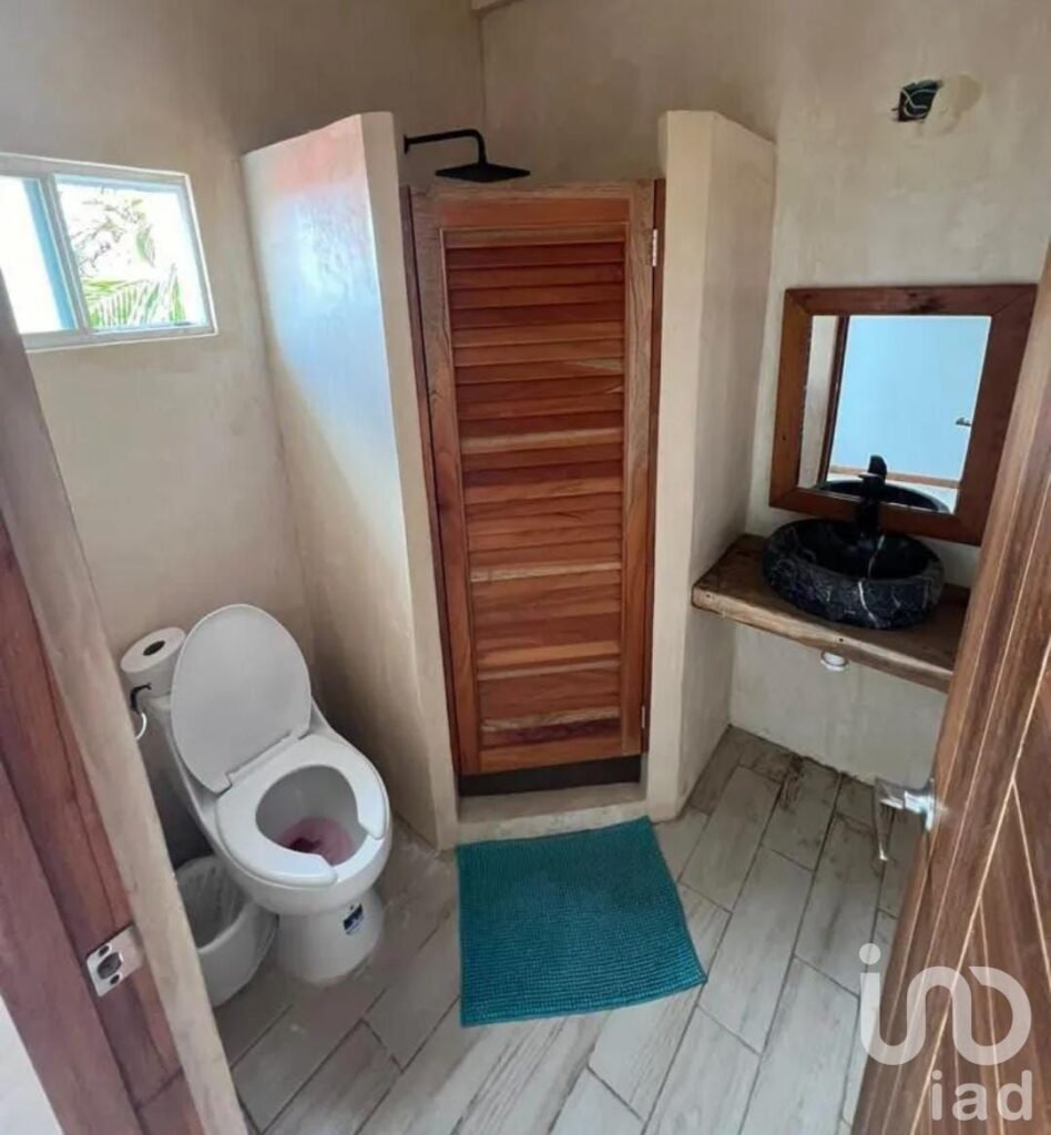 VENTA DE HOTEL CON 18 HABITACIONES EN ISLA MUJERES