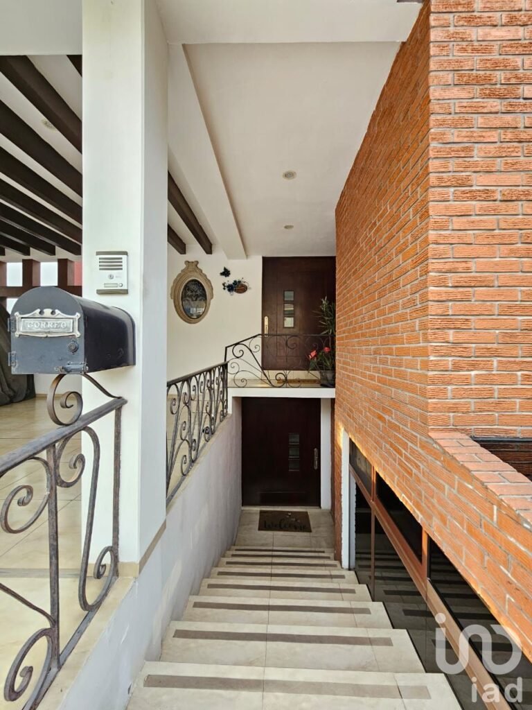 RESIDENCIA EN EL CLUB DE GOLF BELLAVISTA, A 10 MIN DE PLAZA SATELITE