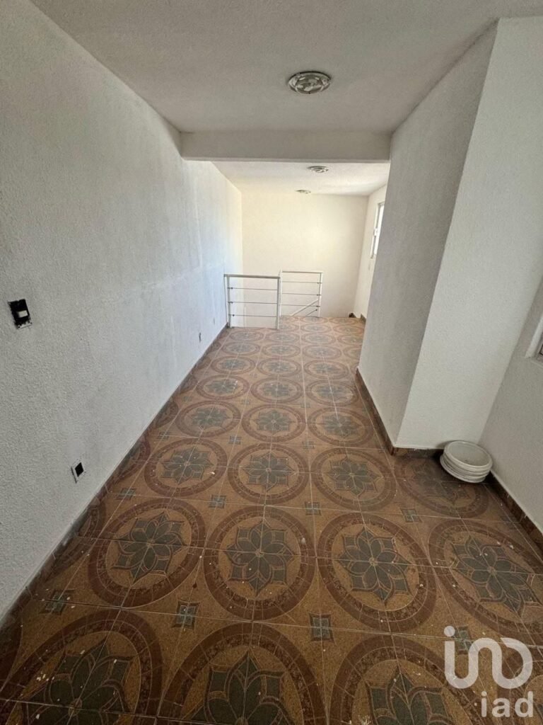 CASA EN VENTA EN LAS AMERICAS CON AMPLIACION DE TERRENO Y CONSTRUCCION