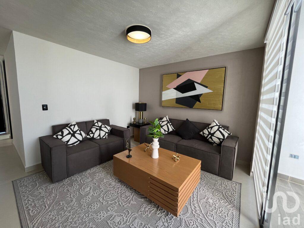 Casa en Venta al Norte de Aguascalientes con recámara en Planta Baja