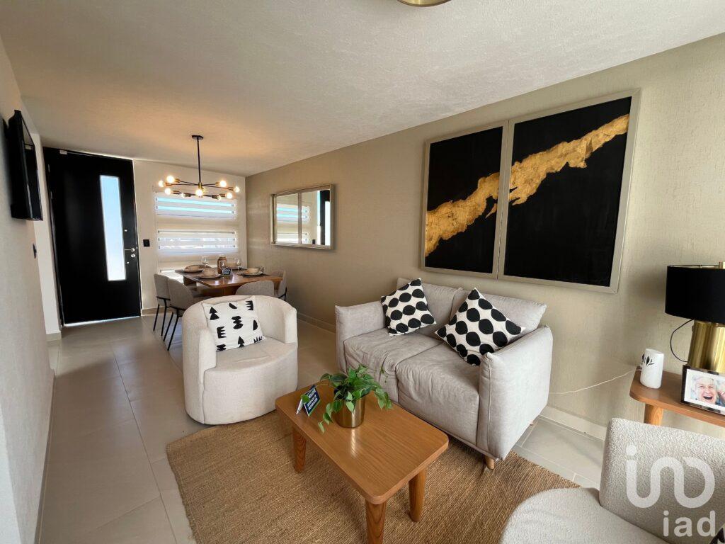 Casa en Venta al Norte de Aguascalientes con recámara en Planta Baja