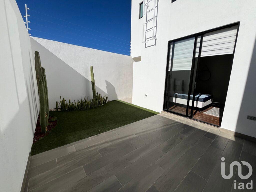 Casa en Venta al Norte de Aguascalientes con recámara en Planta Baja