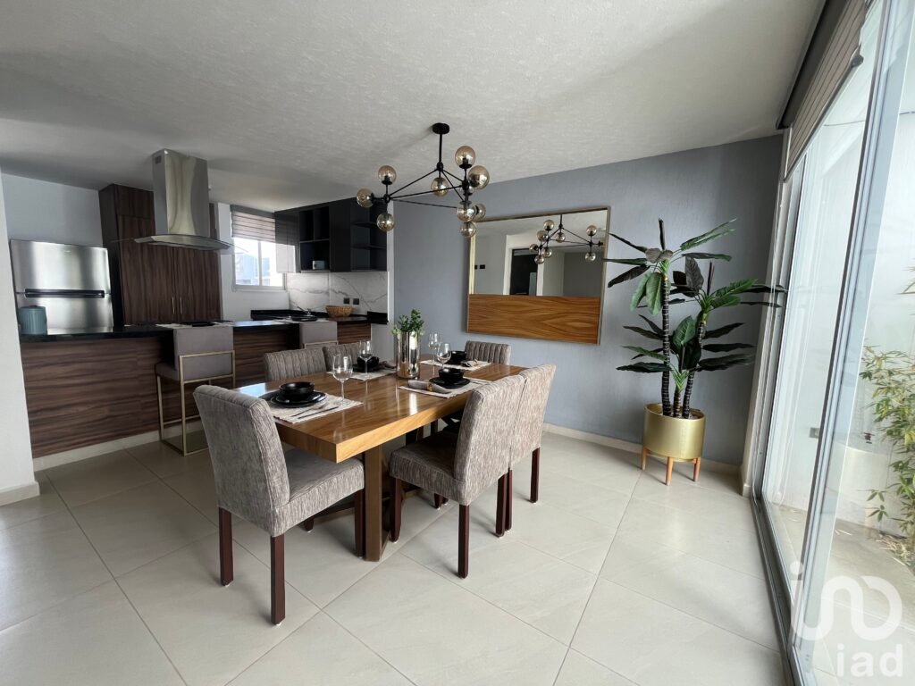 Casa en Venta con recámara en planta baja - Santa Mónica Aguascalientes