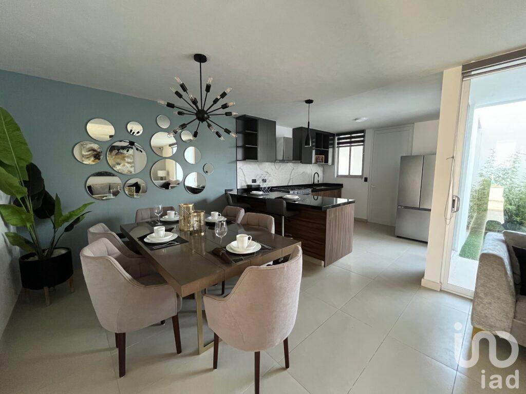 Casa en Venta con recámara en Planta Baja - Santa Mónica Aguascalientes