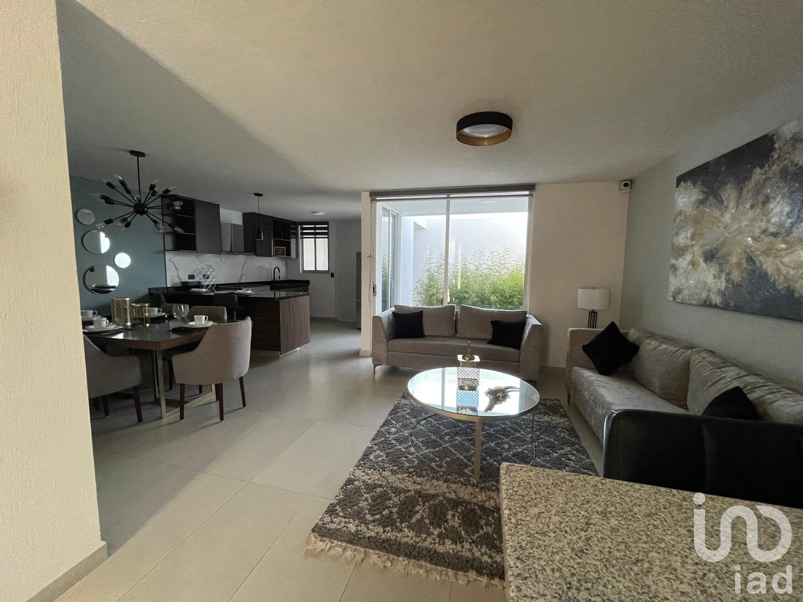 Casa en Venta con recámara en Planta Baja – Santa Mónica Aguascalientes