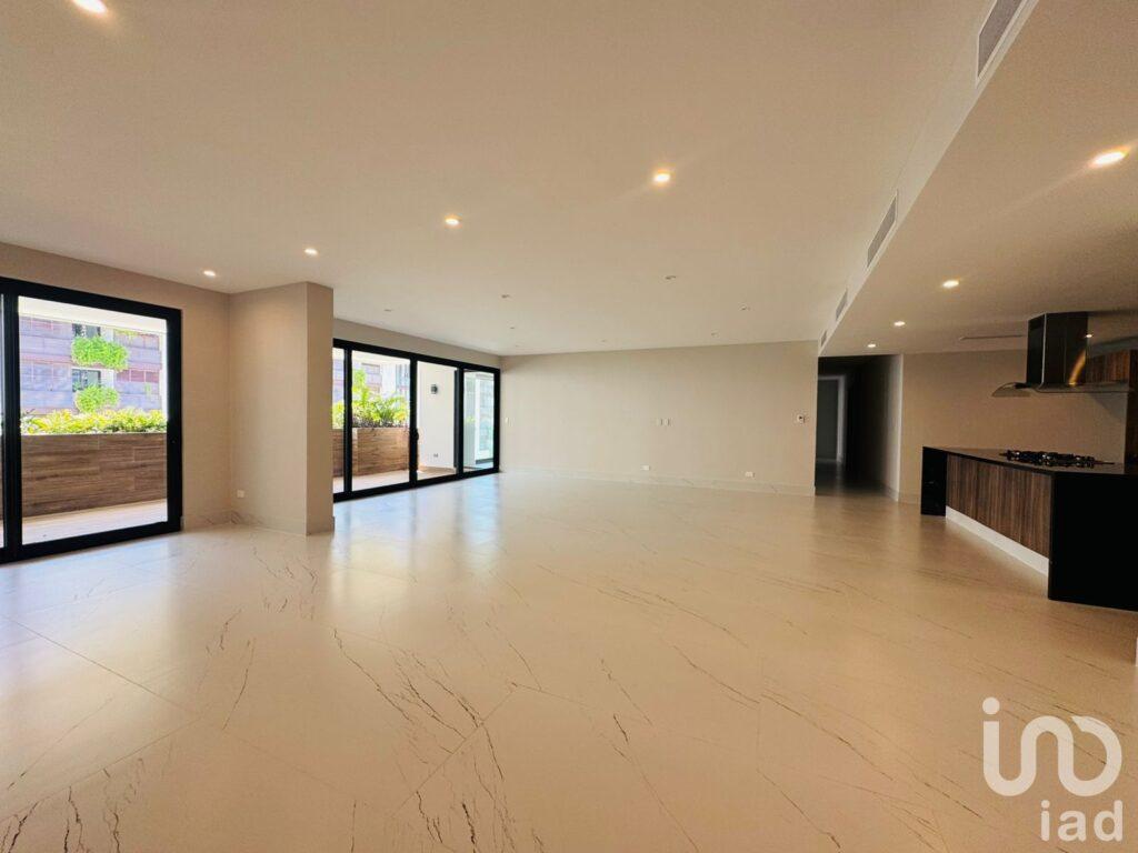 VENTA DE DEPARTAMENTO EN PUERTO CANCUN CON AMENIDADES DE LUJO