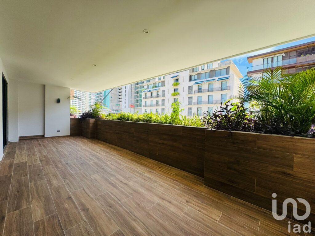 VENTA DE DEPARTAMENTO EN PUERTO CANCUN CON AMENIDADES DE LUJO