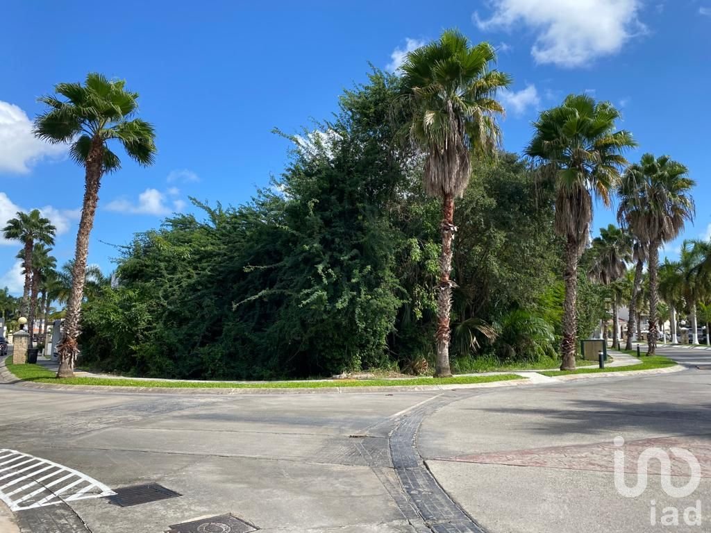 TERRENO EN VENTA EN VILLA MAGNA , CANCUN QUINTANA ROO