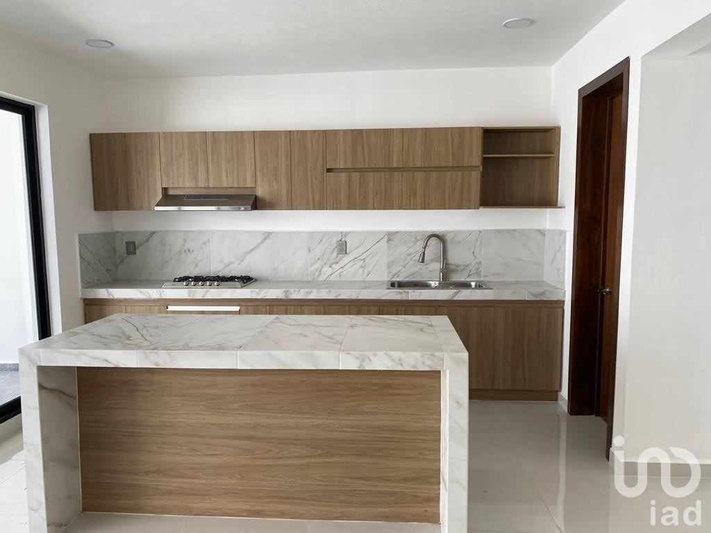 CASA EN LOS LAGUITOS EN TUXTLA GUTIERREZ, CHIAPAS