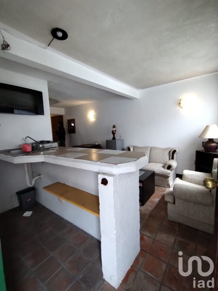 Casa en venta en Col. Hank González, Toluca, Estado de México.
