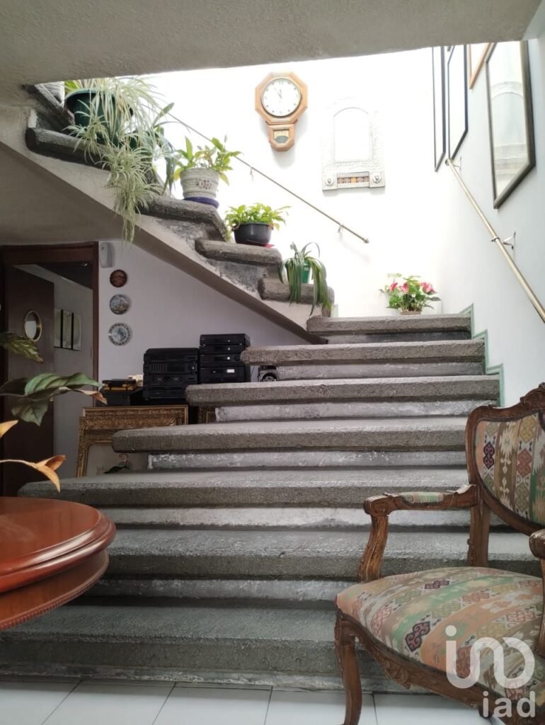 Casa en venta en Col. Hank González, Toluca, Estado de México.