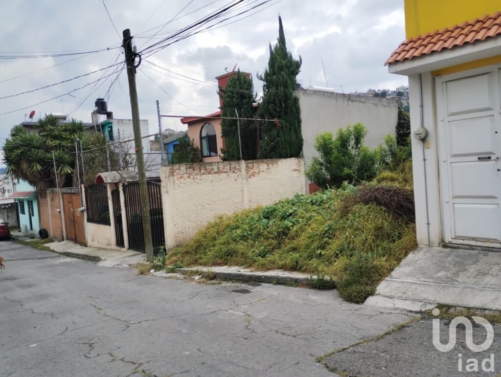 Terreno en venta en Barrio de Santa Bárbara, Toluca, Méx.