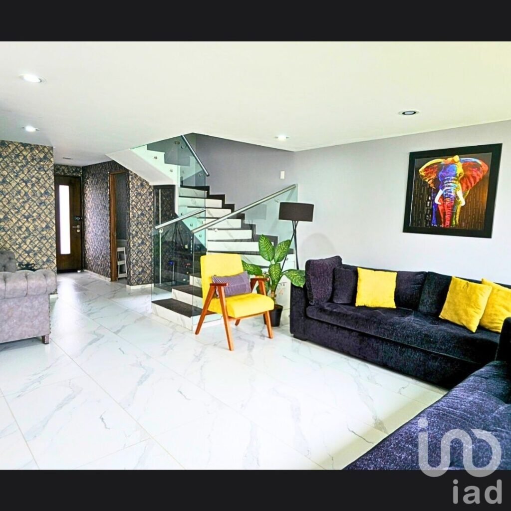 Casa en venta en Condominio Maples, en San Miguel Totocuitlapilco, Metepec, Méx.