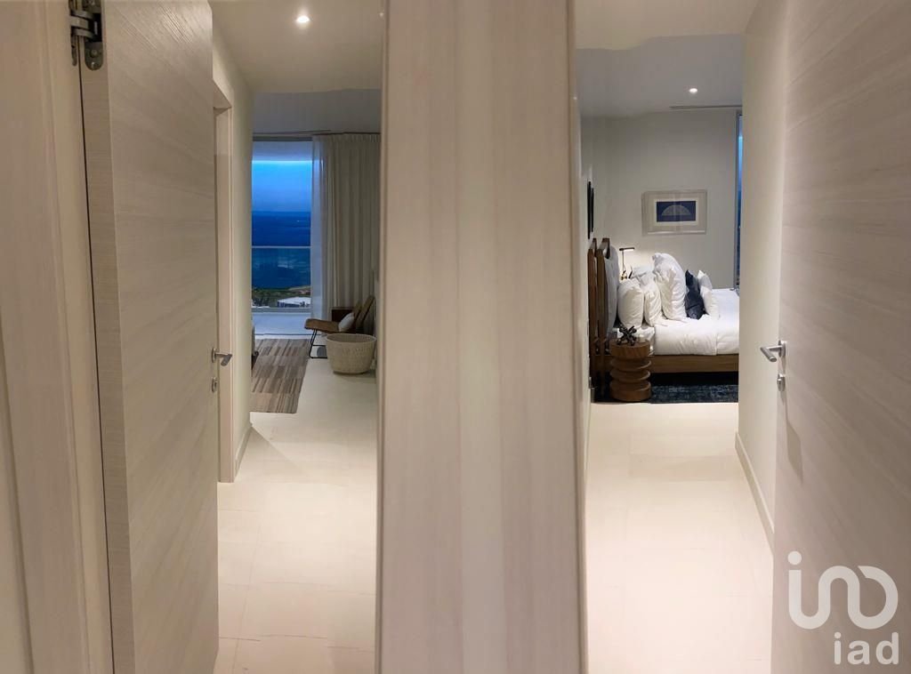 VENTA DE DEPARTAMENTO EN PUERTO CANCUN CON VISTA AL MAR