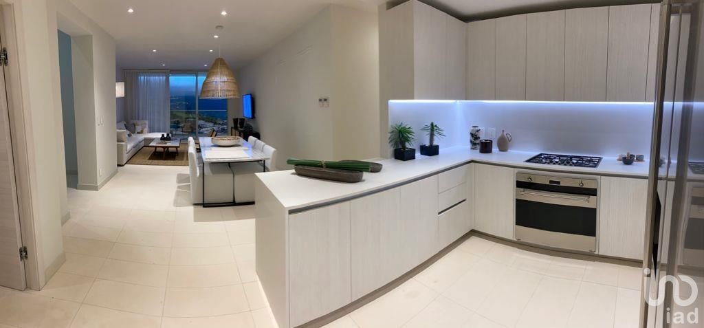 VENTA DE DEPARTAMENTO EN PUERTO CANCUN CON VISTA AL MAR