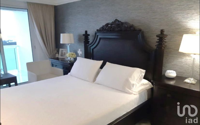 DEPARTAMENTO RESIDENCIAL EN PUERTO CANCÚN, ZONA HOTELERA