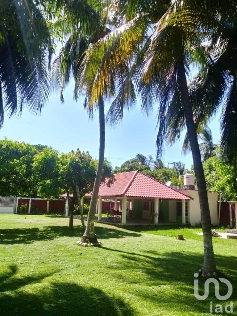 VENTA DE QUINTA CON PALAPA EN CABEZA DE TORO, CHIAPAS