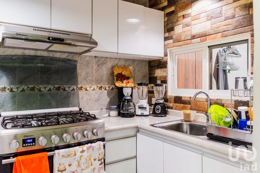 CASA EN VENTA EN TECAMAC (OJO DE AGUA)