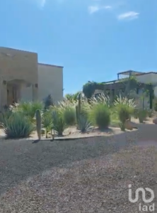 Casa en privada residencial en el centenario de La Paz