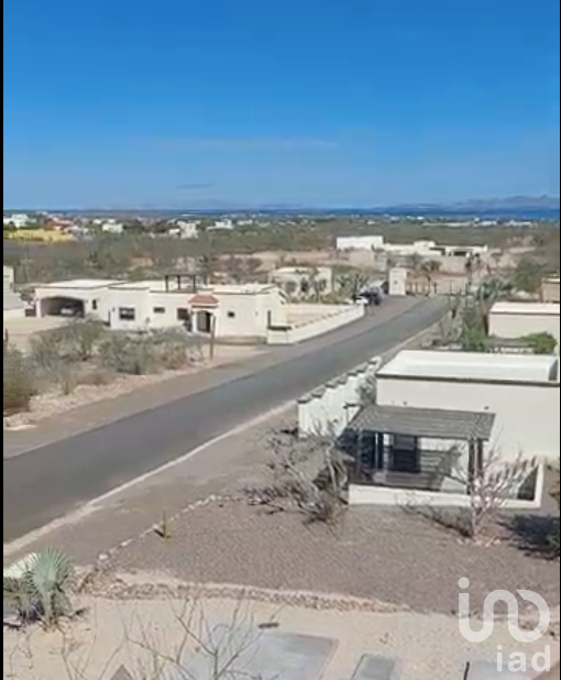 Casa en privada residencial en el centenario de La Paz