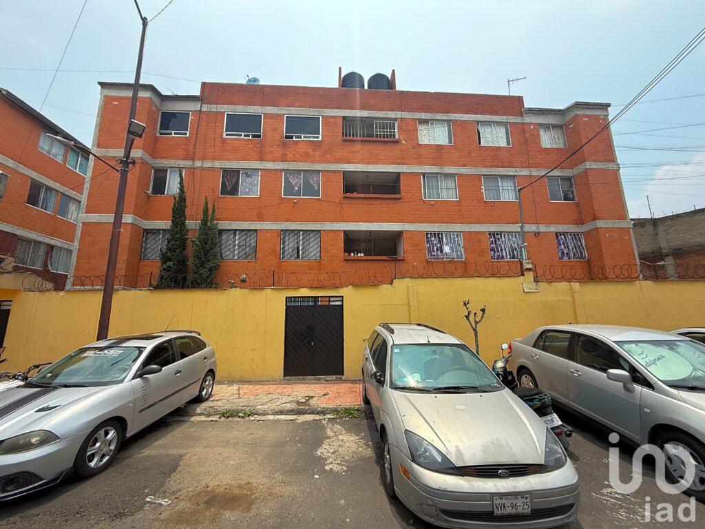 Departamento en venta de 2 recámaras en Col. Huichapan, Miguel Hidalgo, Ciudad de México