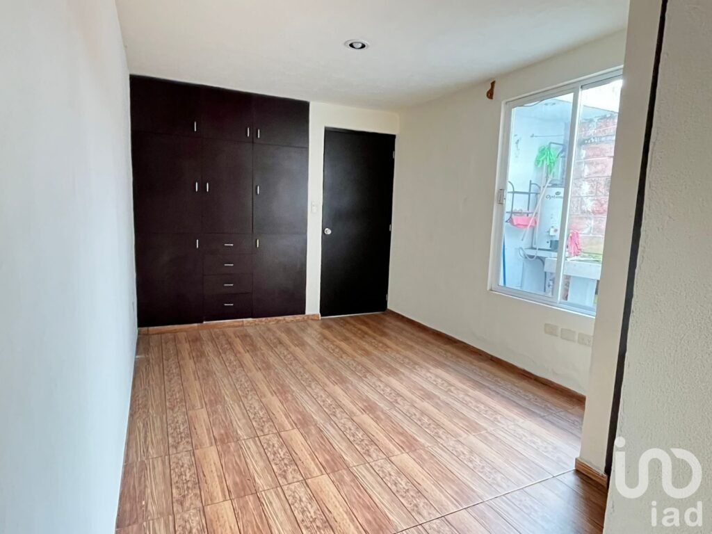 CASA EN VENTA EN ARBOLEDAS DE LOMA BELLA