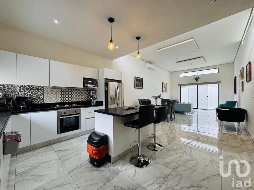 CASA EN VENTA EN RESIDENCIAL RIO CANCUN QUINTANA ROO