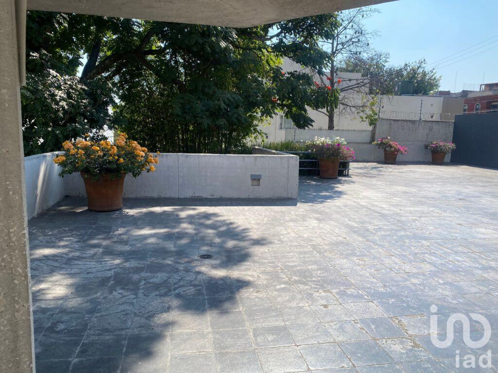 VENTA  DE DEPARTAMENTO EN HERMOSO EDIFICIO