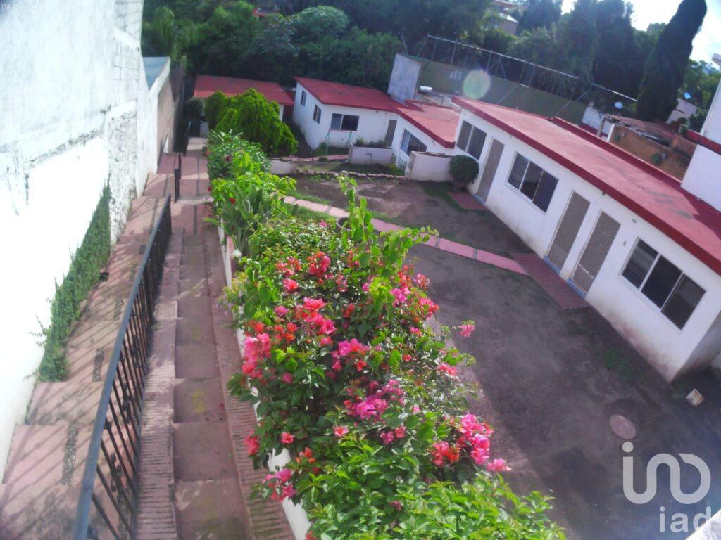 VENTA DE COLEGIO COMO TERRENO