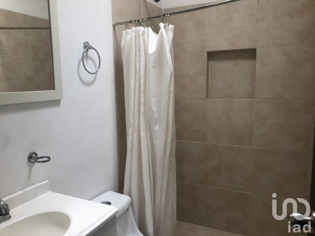 EN VENTA DEPARTAMENTO EN H. PRECIADO CON VIGILANCIA